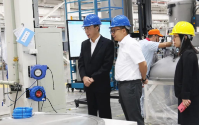 聚勢同創——中環股份沈浩平董事長考察晶盛機電，共謀機電設備發展新篇章